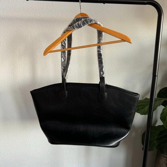 Abercrombie & Fitch Black Vegan Leather Tote Bag NWT - Picture 9 of 12